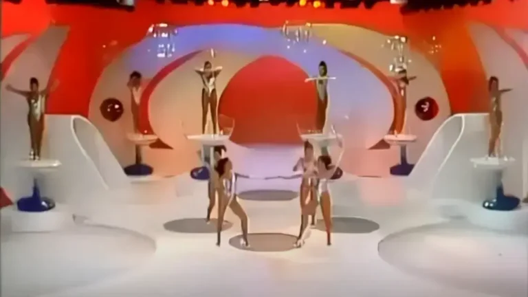 Domingo Legal - A trajetória surpreendente de um dos programas que moldou a televisão nos anos 90