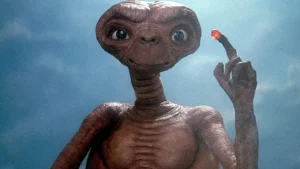 E.T. - A jornada inesperada de um garoto e seu amigo extraterrestre