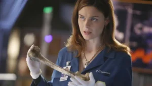 Bones - A vida e os desafios de uma estrela em meio aos holofotes e à realidade