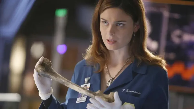 Bones - A vida e os desafios de uma estrela em meio aos holofotes e à realidade