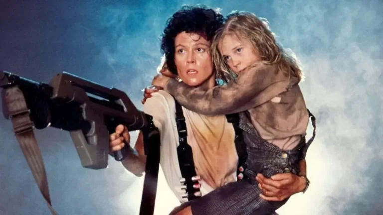 Aliens - Uma sequência que ressignifica a tensão e a ação em um cenário estelar.